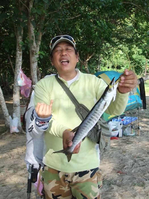 [b]โปรดสังเกตุ ที่นิ้วมือ ปริศนา ครับ อิอิ[/b]  :laughing: :laughing: :laughing: :laughing: :laughin
