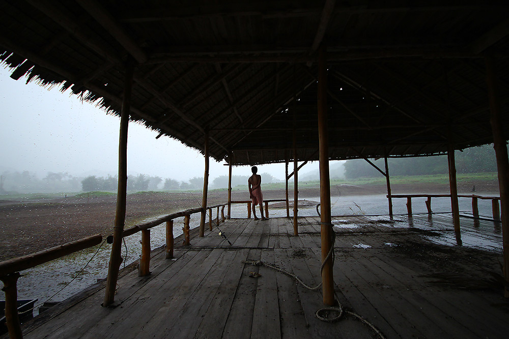 
   แพหลังใหญ่  ขี้นกเพียบ     :cry:


 [b]พักก