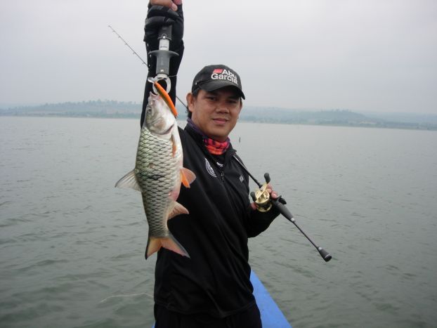 [q][i]อ้างถึง: Mong_Actionlure posted: 18-04-2554, 12:28:42[/i]

ตามชมด