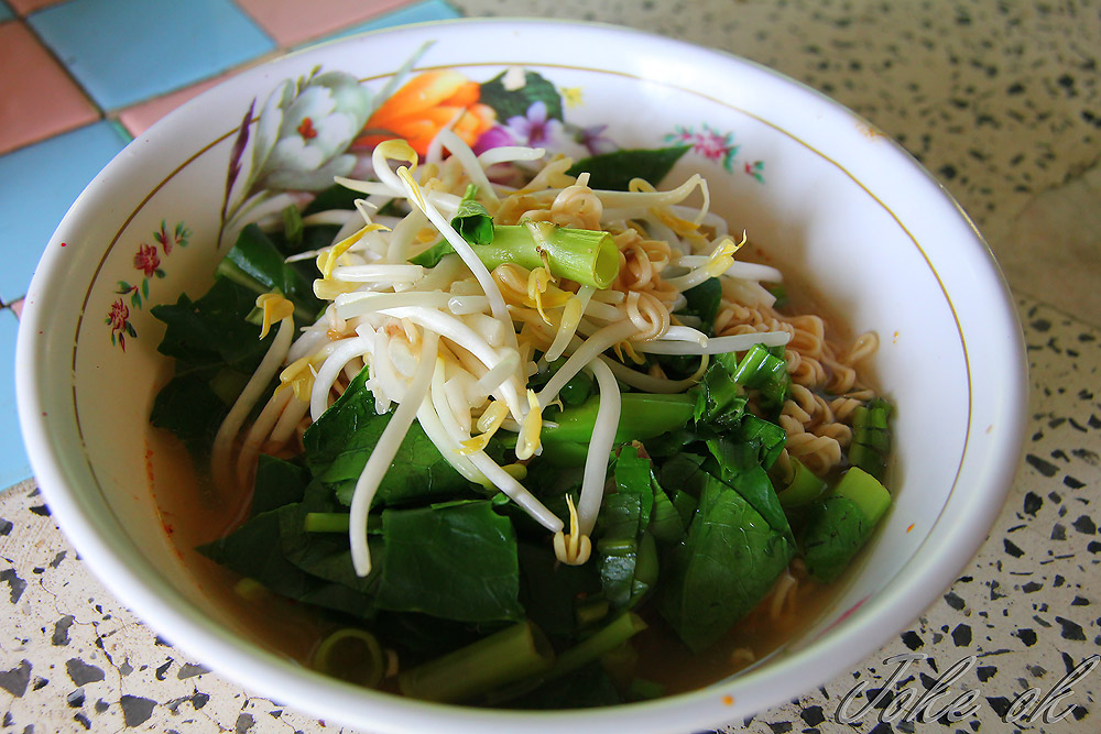 มื้เที่ยงของวันนี้ :umh: :umh: :umh: :umh: