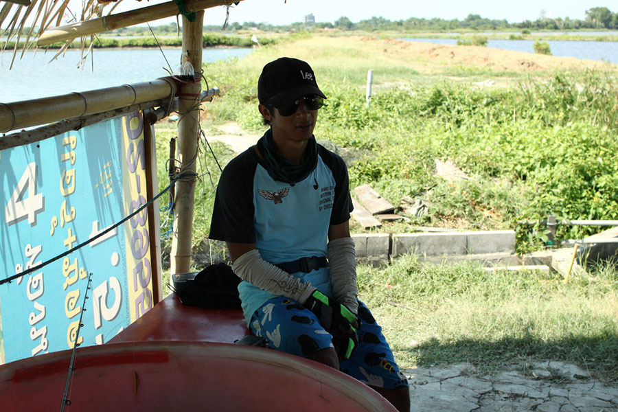 ทั้งลมแดดร้อนมากเริ่มสู้ไม่ไหวมานั่งพักร้อนคุยกัน สนุกสนาน :grin: :grin: