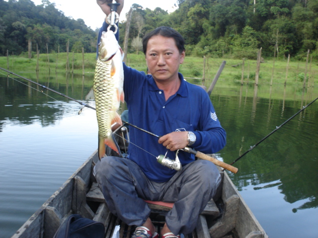เรืออีกลำได้กระสูบมาครับโดยน้าจิ้ :smile: :smile: