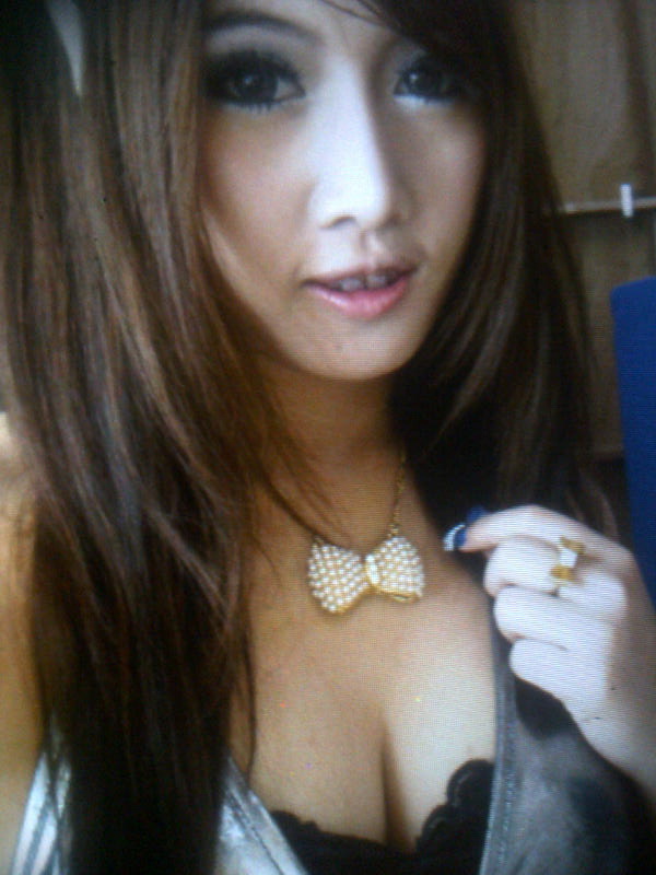 พริตตี้มาแว้ววววววววววว :love: :love: