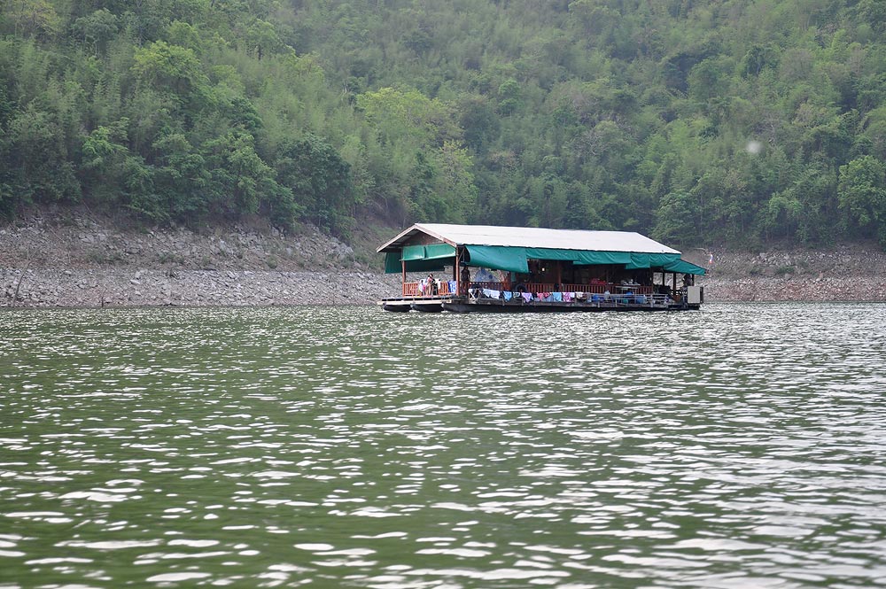 
ตีไปหลายหุบ  สวยๆทั้งนั้น  แต่กริ๊บๆๆ    :laughing: :laughing: :laughing:

วิ่งเรือหาหมายใหม่  ก