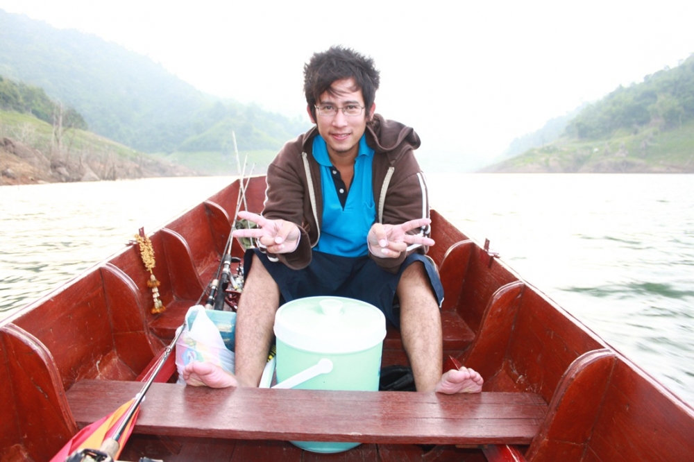 ก่อนมาได้นอนแค่สองชม เองครับ เพราะนอนห้าทุ่ม ตื่นตี1 ออกจากพัทยาตี 2 รับน้าเบนซ์ ตี4  เลย

เพลียๆ 