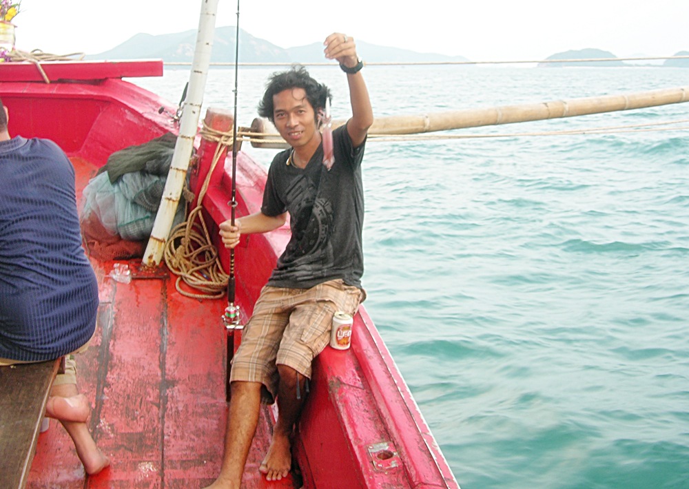 ตกหมึกตอนกลางวันใครว่าไม่กิน.................นี้งัย :laughing: :laughing: :laughing: :laughing: