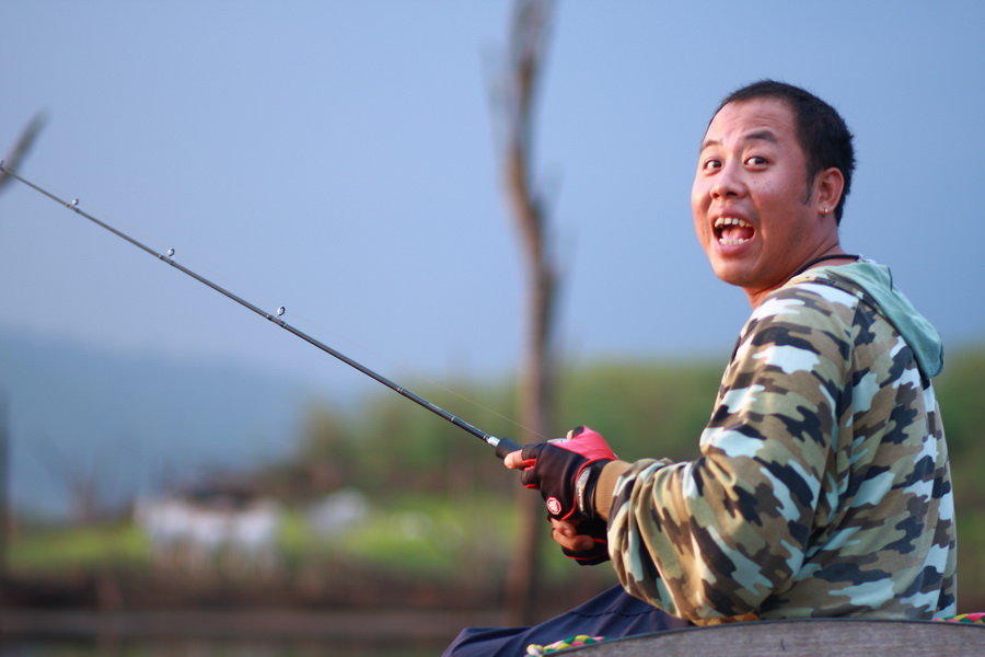                มีคำท้าทายจากหัวเรือด้วย   เดี๋ยวก่อน ....+++!!!!