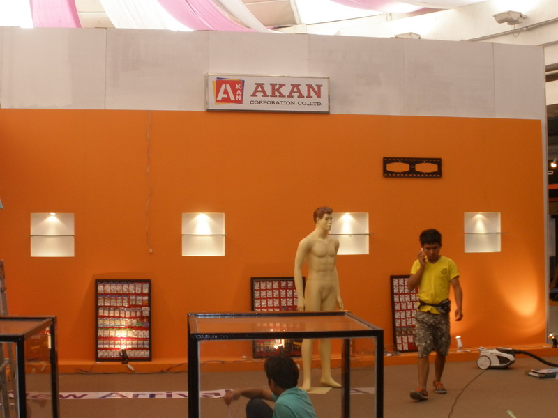 
ส่วนของ Akan คุณอย่าพลาดมาชม รอก Newell ที่ บอดี้ใสทั้งตัว
มีเพียง 30 ตัวในประเทศไทย

ศุกร์ เสา