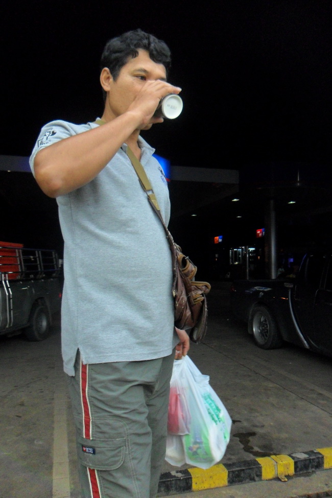 




---------------------                  น้าแอน  ครับ                 ----------------------