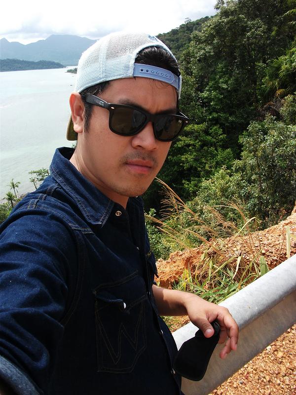 ขอเกก หล่อ กับ วิว สวยๆๆ ซักรูปนะคับ
