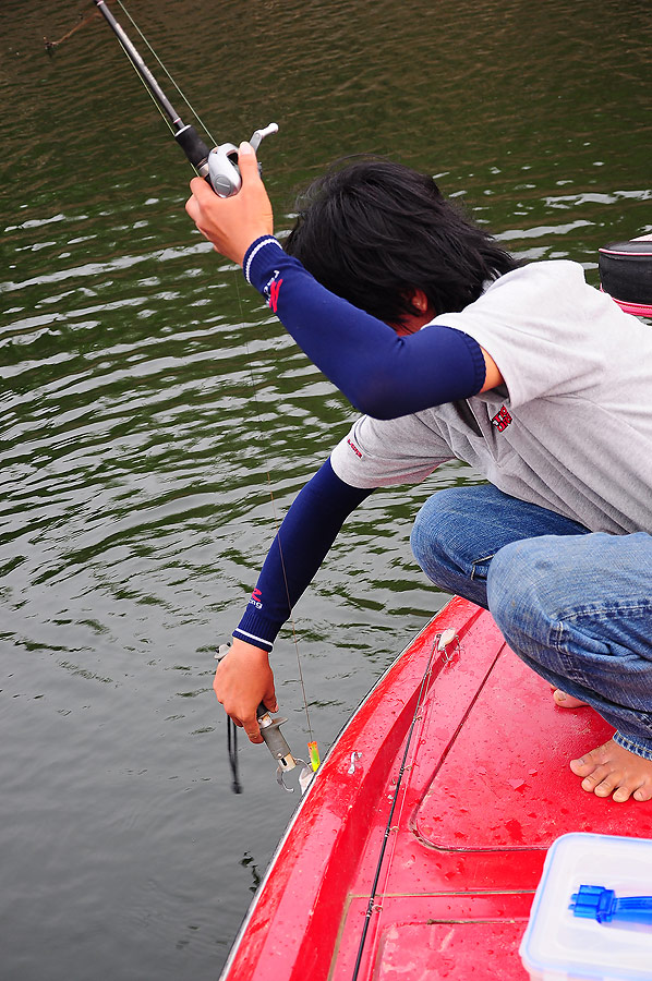 ไม่จงไม่ใจ แล้วเพ่ ตัวแรกขอเอารอดก่อนดิ :grin: :grin: :grin: