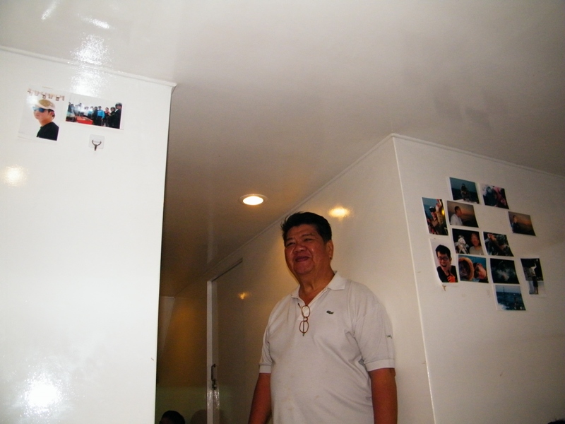ลุงยุทธยังฮา....ดูไรกันเหรอ :laughing: :laughing: :laughing: :laughing: :laughing: :laughing: