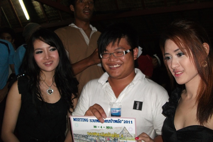 

       :smile:    รองชนะเลิศอันดับ 1  ปลาไซร์วัดใจครับ  :smile: