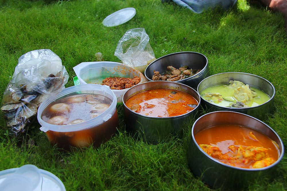 


 [b]มา มา กินข้าวก่อ  เดียวบ่ายๆลมแร