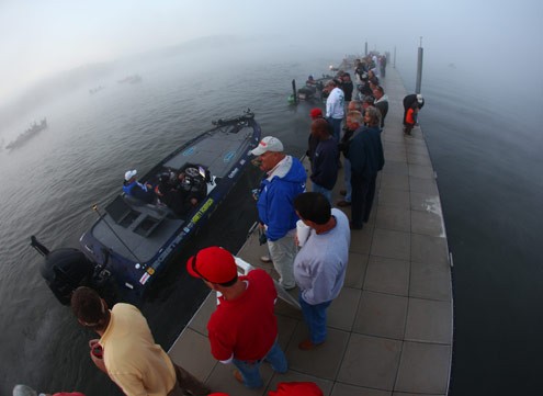 Bassmaster Elite Series: สนาม 5 ความภาคภูมิใจแห่งจอร์เจีย day ต่อ