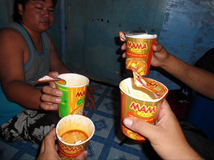 ชนแก้วก่อน :cheer: :cheer: