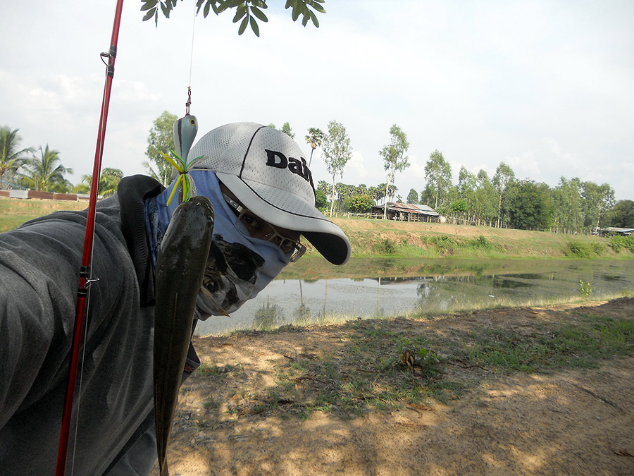 จ๊ะเอ๋.. แบบว่า ช่วงระหว่างรอ ป้าหนิง น้าฐา น้าไข่นุ้ย มา ...  :grin: :grin: :grin: