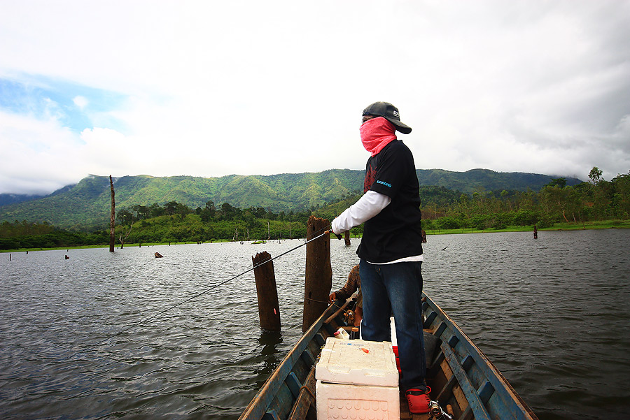 เสียงคนหัวเรือเริ่มดัง ต้องหาปลาบ้างคร้าบบบบบ  :laughing: :laughing: :laughing: