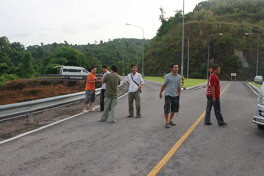ก่อนลงเรือเถถัยเรื่อยเปลื่อย กับการถ่ายรูปชมวิว.......... :grin: :grin: