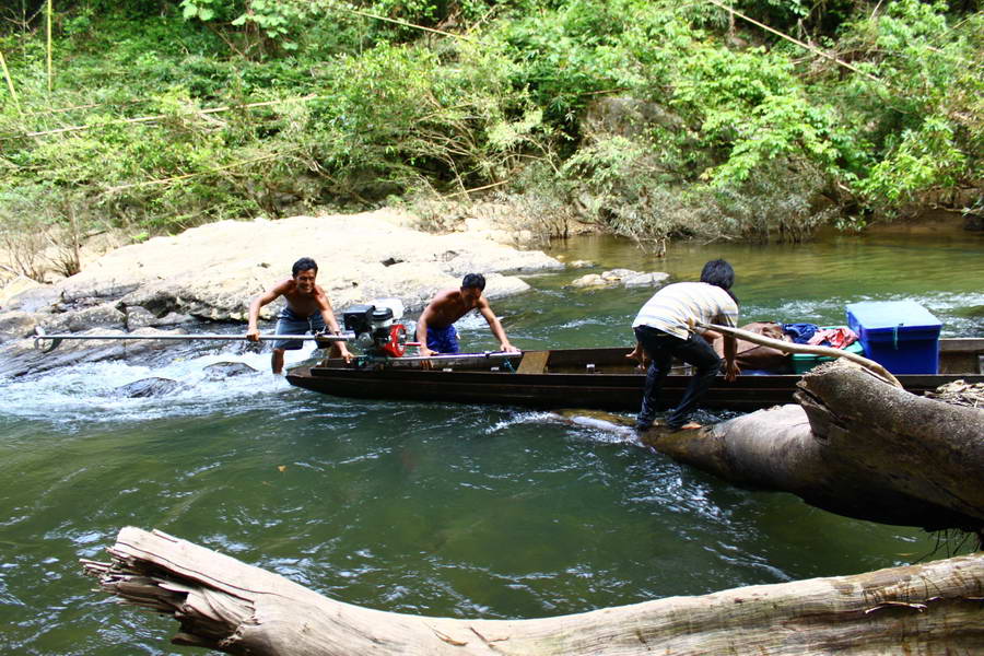 น้าลาน(คนขับเรือ)โดดดับเครื่องลงมา