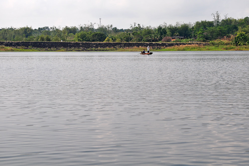 



[b]นั่งเรือ มาซักพัก เอ๊ะ  ใครหว่า ค