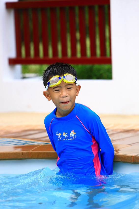 [q][i]อ้างถึง: ปลาทรายแดง posted: 11-05-2554, 10:23:14[/i]

 :cheer: :cheer: :cheer:[/q]

ขอบคุณ