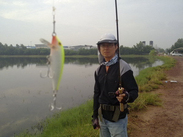 น้าจิ๋วมั่นใจมากกับเหยื่อตัวนี้ :smile: :smile: :smile: