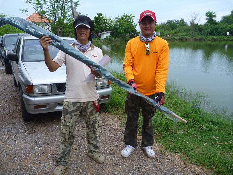  [b]อันดับที่ 1 จัดไป 61.7cm จากบ่อลูกใหญ่ข้างประตูน้ำที่ 2 รอบบ่าย น้าอ๊อด อ๊อด อ๊อด จากทีม X-RAY ค