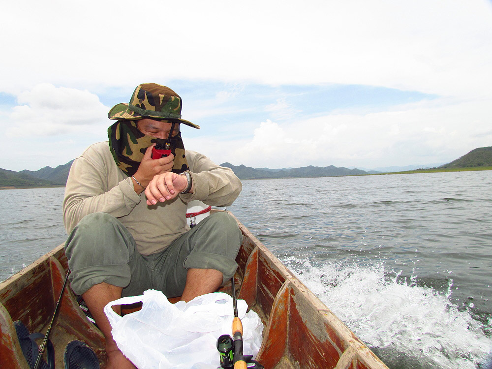 ฮาโหล่  ฮาโหล่  เรือลำนู้นเป็นไงเงียบเลย  ว่า ไง  ว่า ไง


 :laughing: :laughing: :laughing: