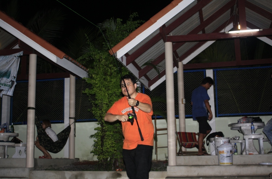 หลังจาก ยำ เสร็จก็ เก็บสาย แต่ที่ไหนได้ ยังอยู่ครับ  :dance: :dance: :dance: