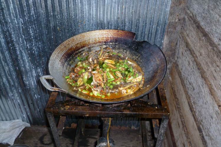 นี้ก็พัดเผ็ดปลาครับ หน้ากินอีกแหละ
