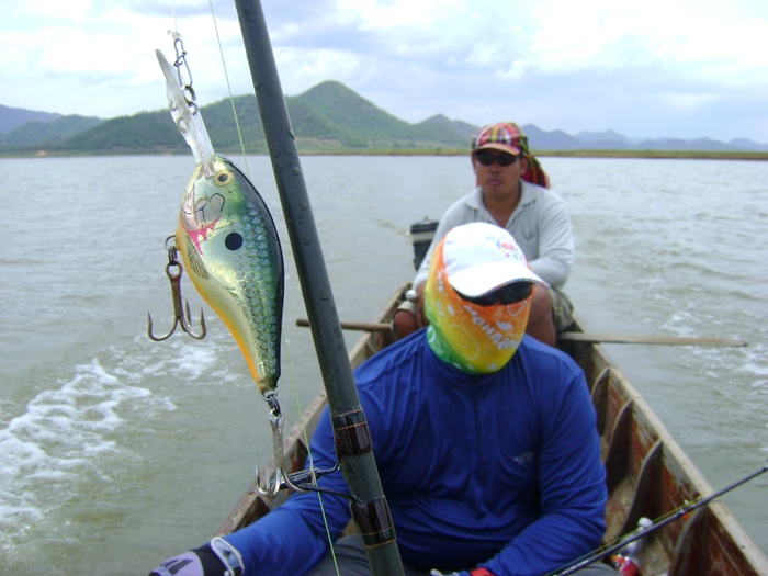 ลั่นล้า   ชิว   ชิว   ตอน   นั่งเรือกลับ  