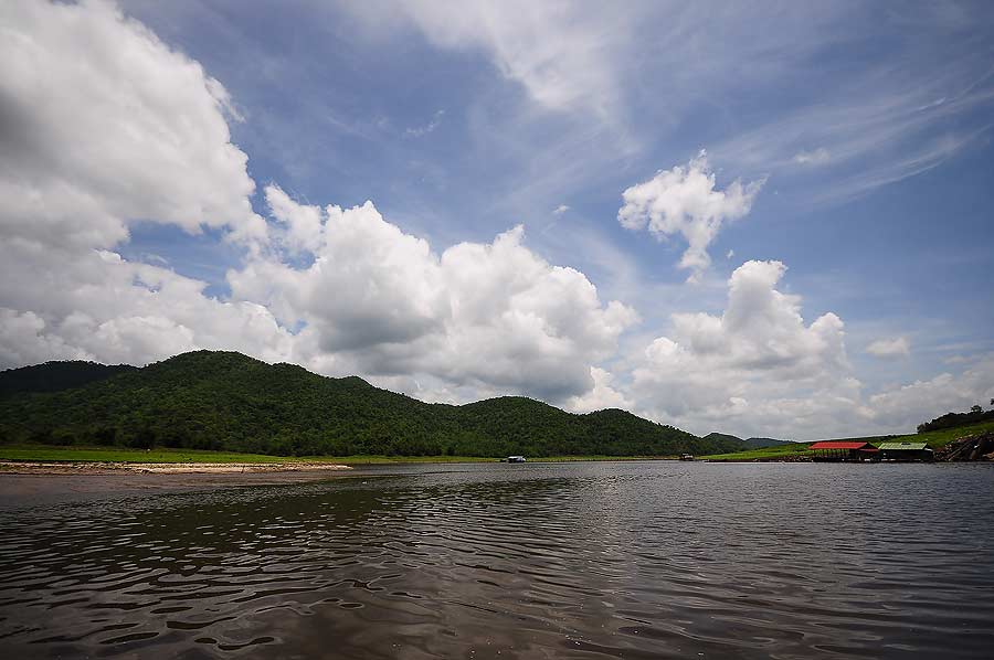 บรรยากาศดี...วิวสวย...ทุกอย่างดีหมด....ยกเว้นปลาเมิงว่ะเต๋า :grin: :grin: :grin: :grin: :grin: :grin