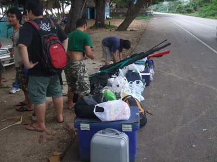 ตกปลาทะเล...ครั้งแรกAbu Rock . ใช้คำว่าอ๊วกแตก.....แหวะ