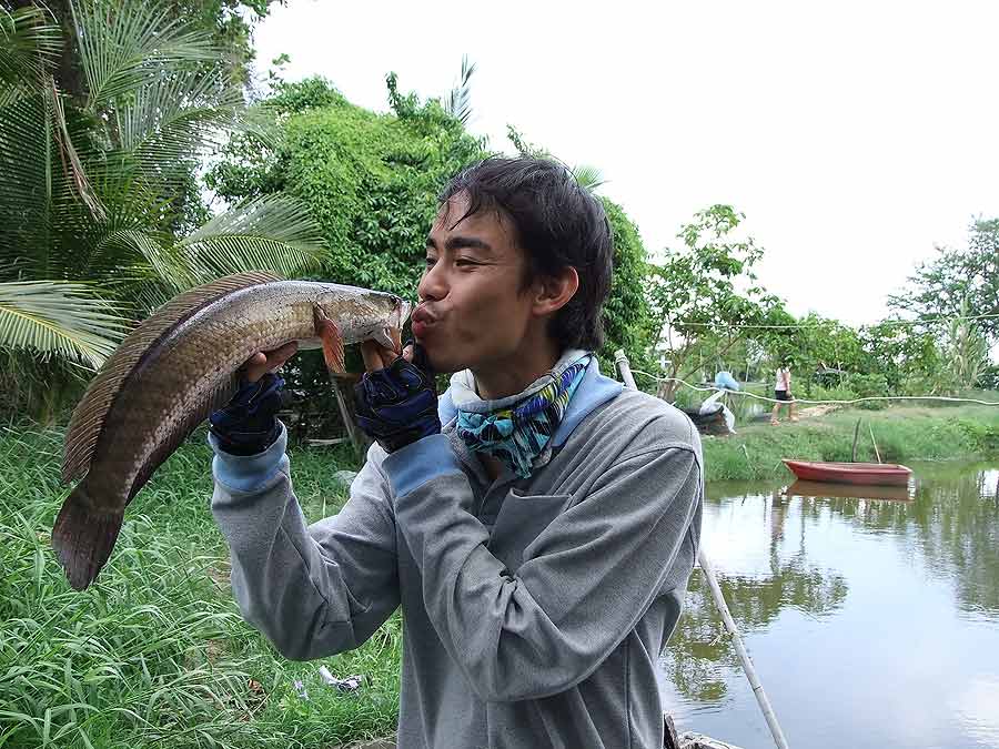 [b]จัดไปอีกรูปครับ ไหนๆก็เสีย ยี่สิบ แล้ว อิอิ[/b]  :cool: :cool: :cool: :cool: :cool: :cool: :cool: