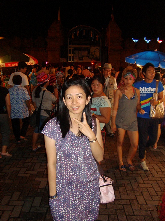 ไปเดินเที่ยวแถวคนถนนคนเดินครับ

คน
