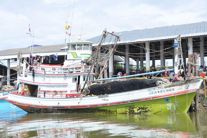 เรือทำลายทะเลไทยขนาดเล็ก :cry: :cry: :cry: :cry: :cry: