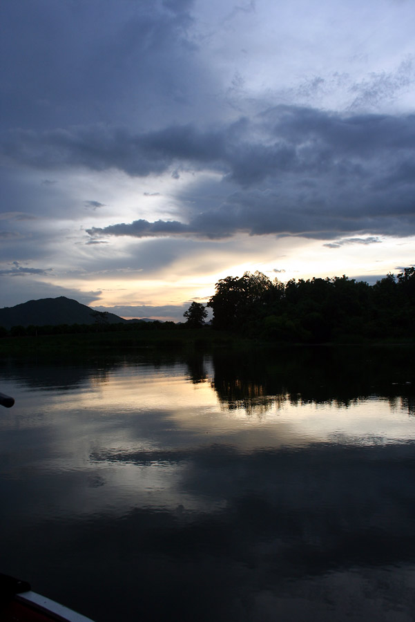 ภ่ายภาพ....มาฝากทางบ้านนิดหน่อยครับ......สวยครับ... :love: :love: :love:
..


 :cheer: :cheer: :