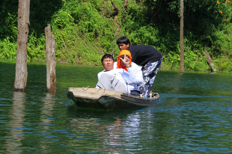 เอ๋ มียาดมเปล่า ขอเฮียหน่อยดิ