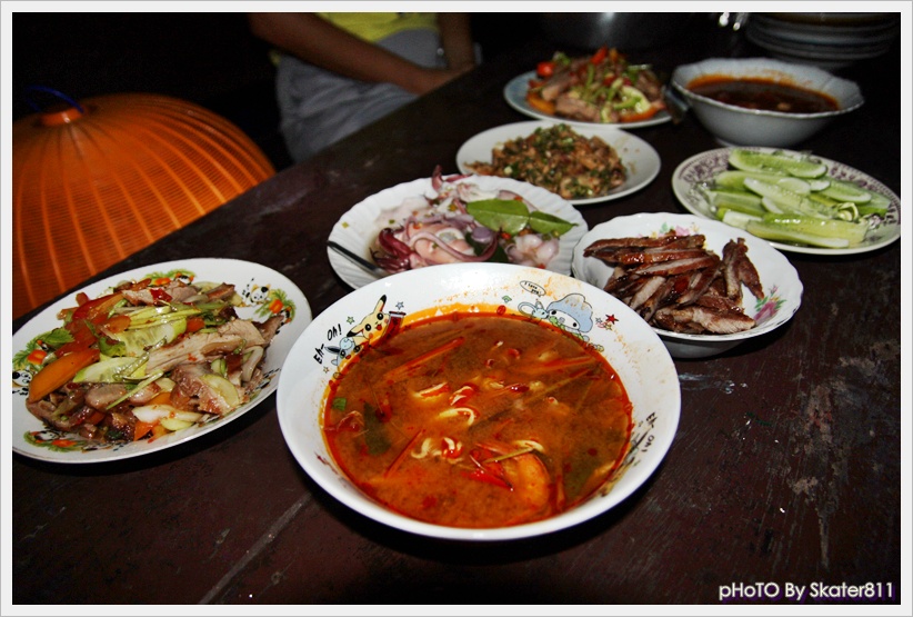 
สวัสดีครับน้า IsSuE`
ขอบคุณครับน้า สิงห์กะชังเปล่า
สวัสดีครับน้า Nutzry 
สวัสดีครับน้า phayao
