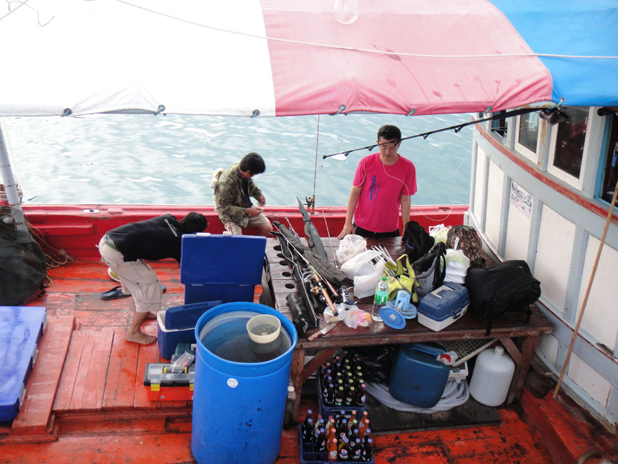 ของ ลง เรือ พร้อม รอ สมาชีก ครบ ออก เรือ ทันที
 :smile: :smile: :smile: :smile: :smile: :smile: :sm