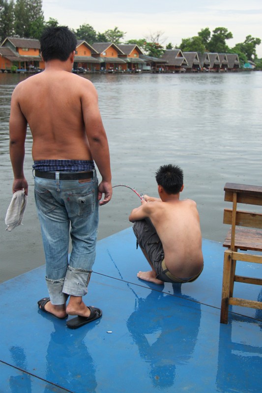 อ๋อ ไปหยิบผ้านี้เอง