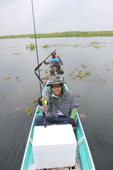 เริ่มลงเรือกันแล้วครับ ผม ลง กับเซียนแบงค์ :cool: