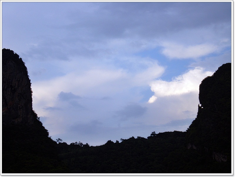 [q]อ้างถึง: ณรงค์สิงห์ที posted: 26-05-2554, 09:38:09

 :spi