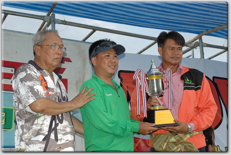 ผู้ชนะอันดับ1 ประเภทปลากระสูบ มอบโดย ท่าน สจ จ่อย เองครับ :cheer: :cheer: