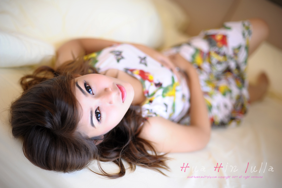 D700 nikon 50 1.4D

ใช้แสงจากหน้าต่าง เปิด F 1.4 iso 200 วัดแสงเฉลี่ยหนักกลาง ให้โอเวอร์ครึ่งสต๊อป