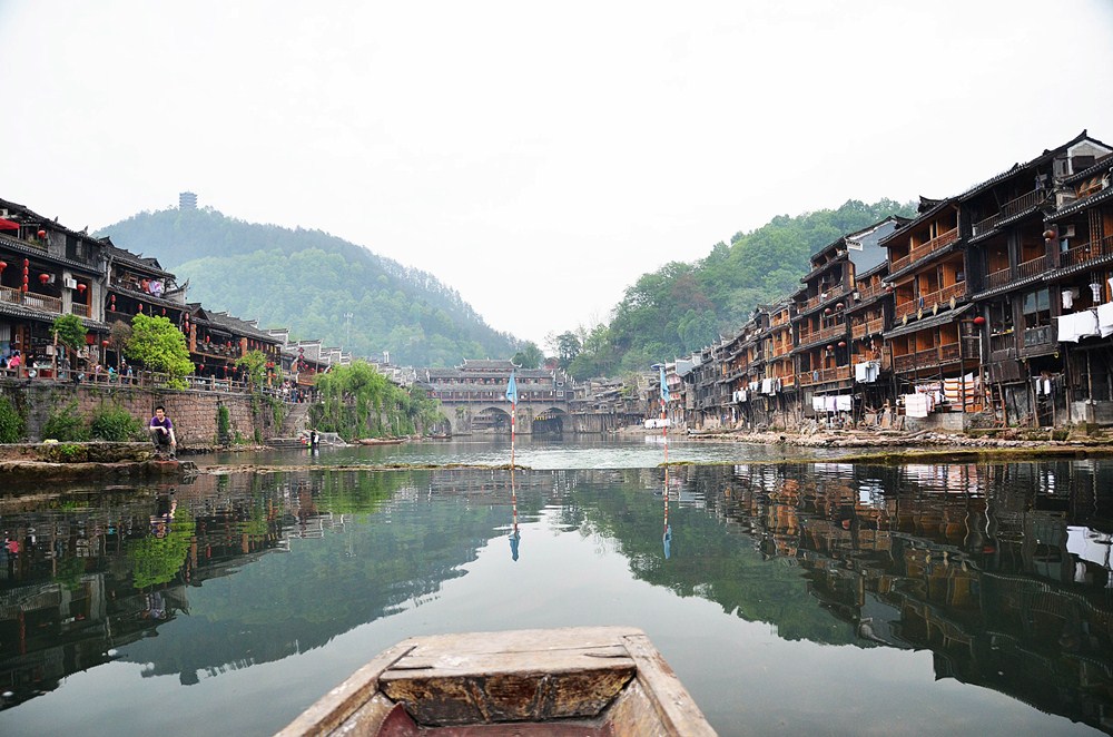 บางภาพในเมืองโบราณฟ่งหวงจากนางนิคเลนส์คิทครับ :cheer: :cheer: :cheer: