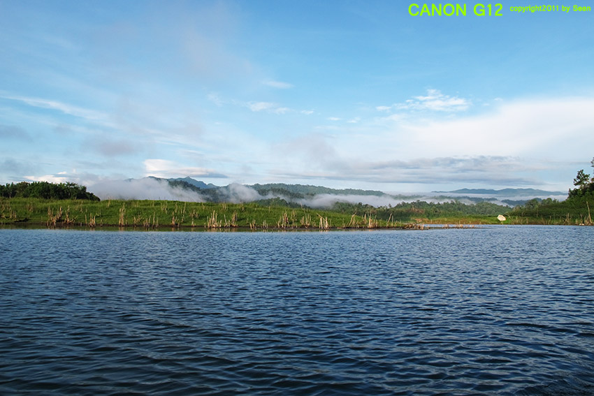 
 [b]วิวสวยๆ อากาศดีๆ เพราะฝนเพิ่งตกเมื่อคืน ทริปนี้เลยขอลองเจ้า CANON G12 อีกครั้งครับ[/b]