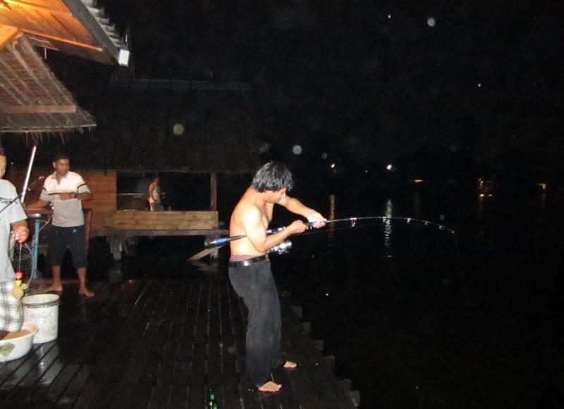 ฝนก็ตกหักขึ้นต้องจัดแบบโหดๆๆแล้วเ