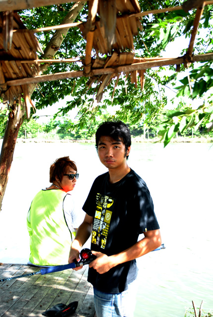 หนุ่ม บอกว่าร้อนมั๊กๆๆแถม สายฟู่อี